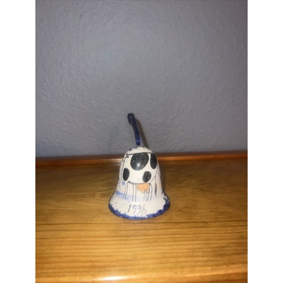 Molly Dallas Spatterware Folk Art Farmhouse Pottery Mini Bell 1.875 x 1.75" Base - Picture 2 of 5